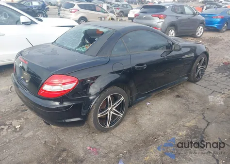 2005 Mercedes-Benz Slk 350 из США, поврежденный, VIN WDBWK56F05F037730